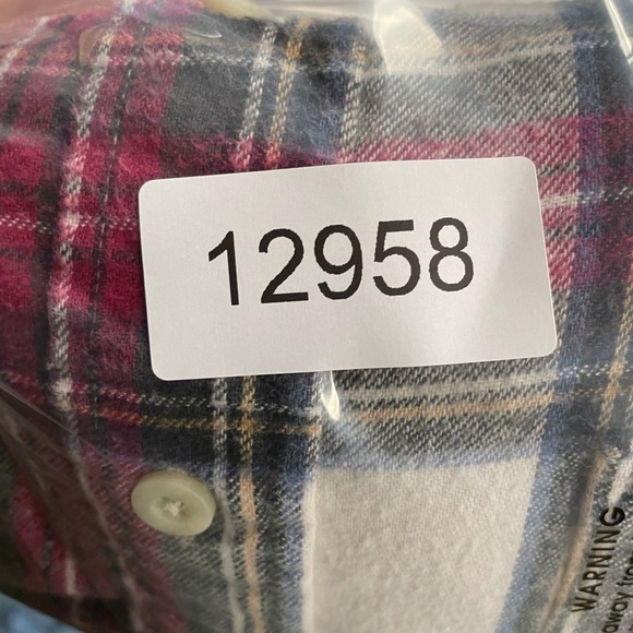 L.L. Bean Flannel Shirt Mens Large Red Plaid Button Down 100% Cotton Made in USA - Picture 8 of 8
